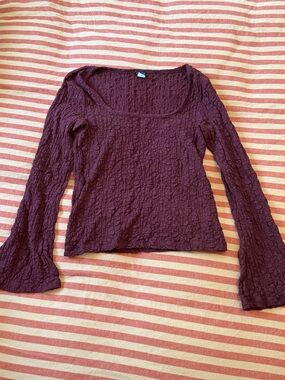 Old Navy Women's Long-Sleeve Textured Scoop Neck Top — Plum